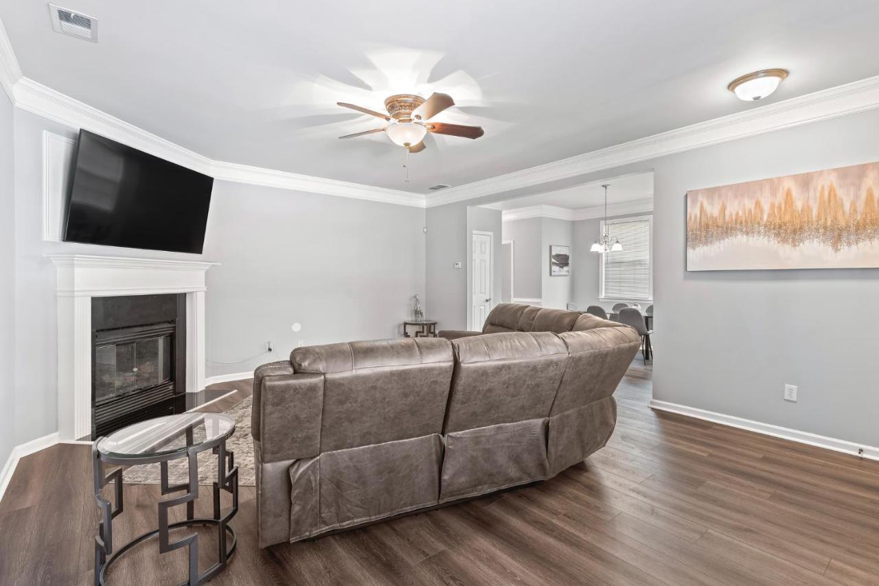 Calming Grey Townhouse With Jacuzzi Bathtub Villa Атланта Екстериор снимка